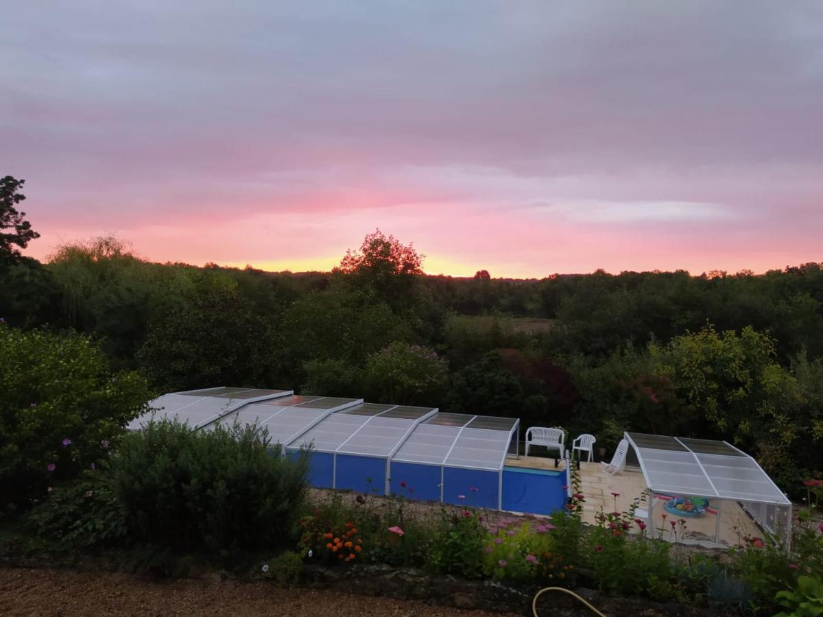 Hébergement de vacances La Pironnière - Piscine, Nature, Au Bord De La Rivière